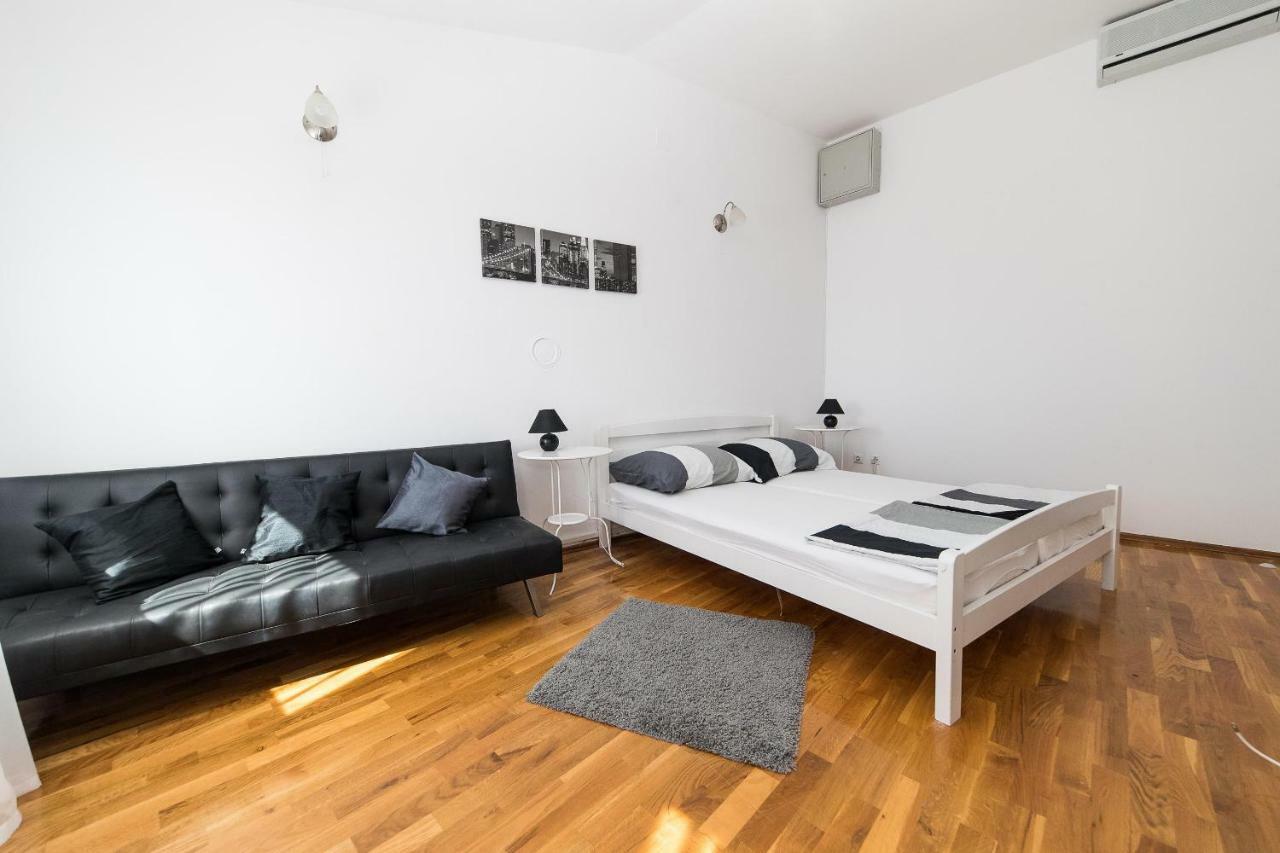 Apartmani Kristina Crikvenica Exterior photo